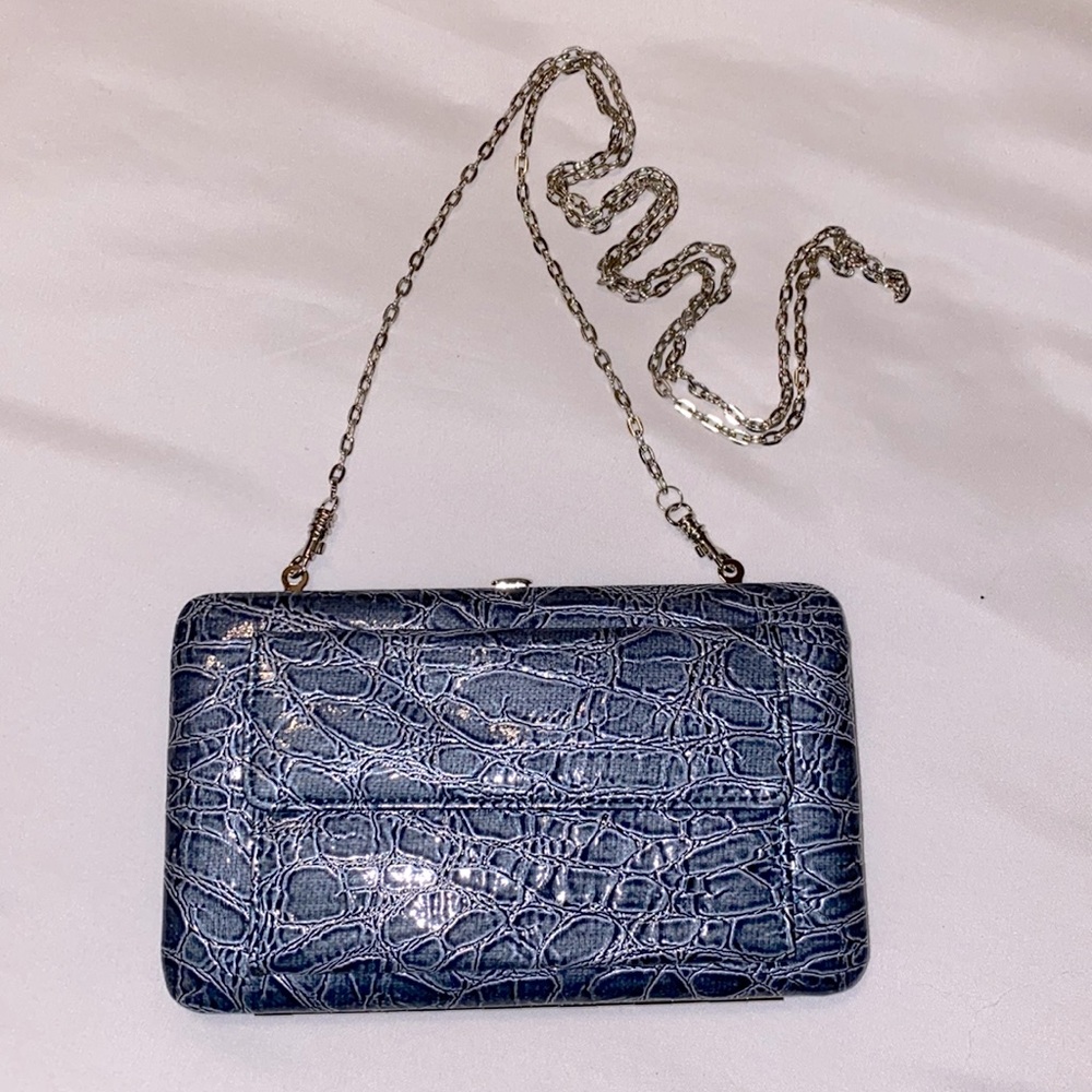 The Metropolitan Clutch Clasp Wallet Blue Reptile Textured Chain